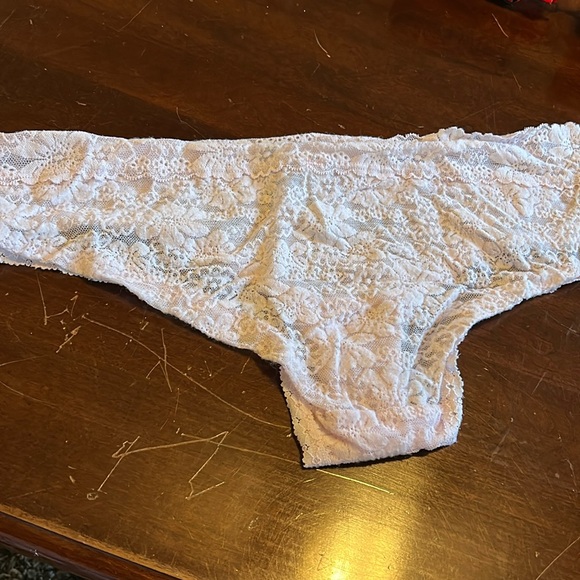 PINK Victoria’s Secret Lace Hiphuggers in Pale Pink - XXL - Picture 2 of 4
